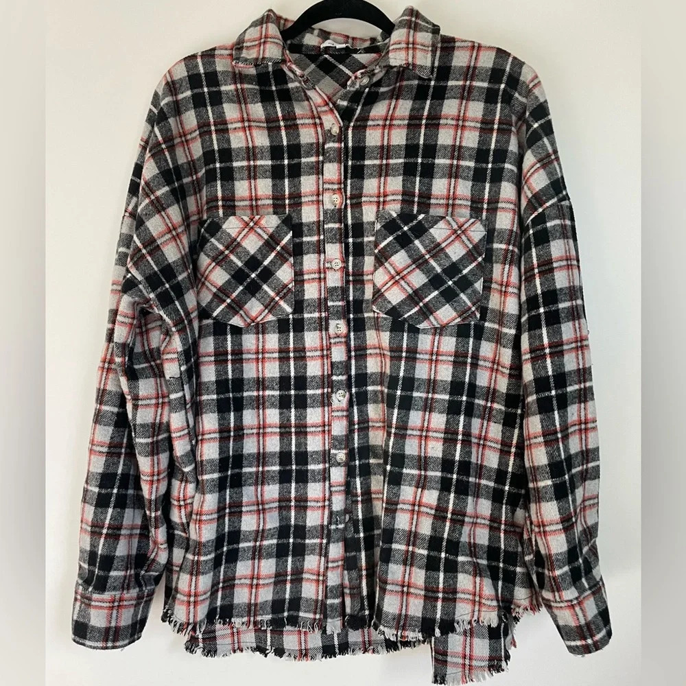 White Birch Womens Plaid Flannel Shacket Distressed Hem Black White Size 1XL